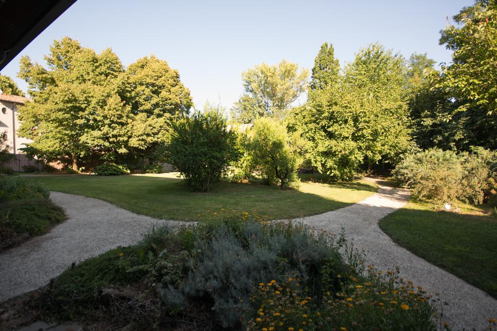 Locanda Dei Melograni Gossolengo Extérieur photo